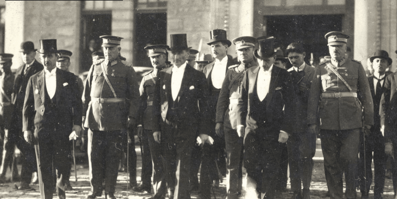 Devrimin Kodları (7)